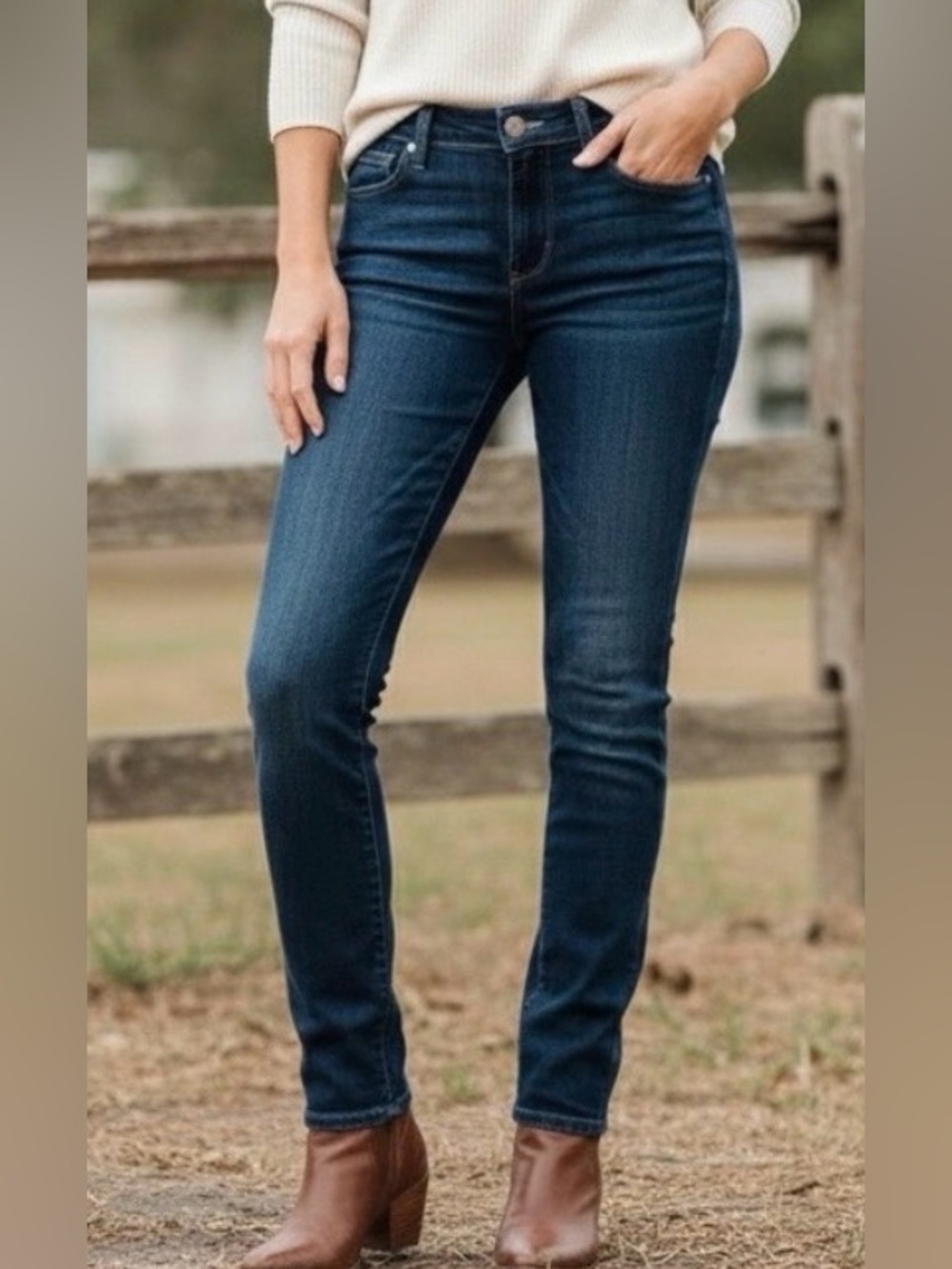 Paige dark blue slightly distressed midrise skinny jeans, pockets, zipper, 25